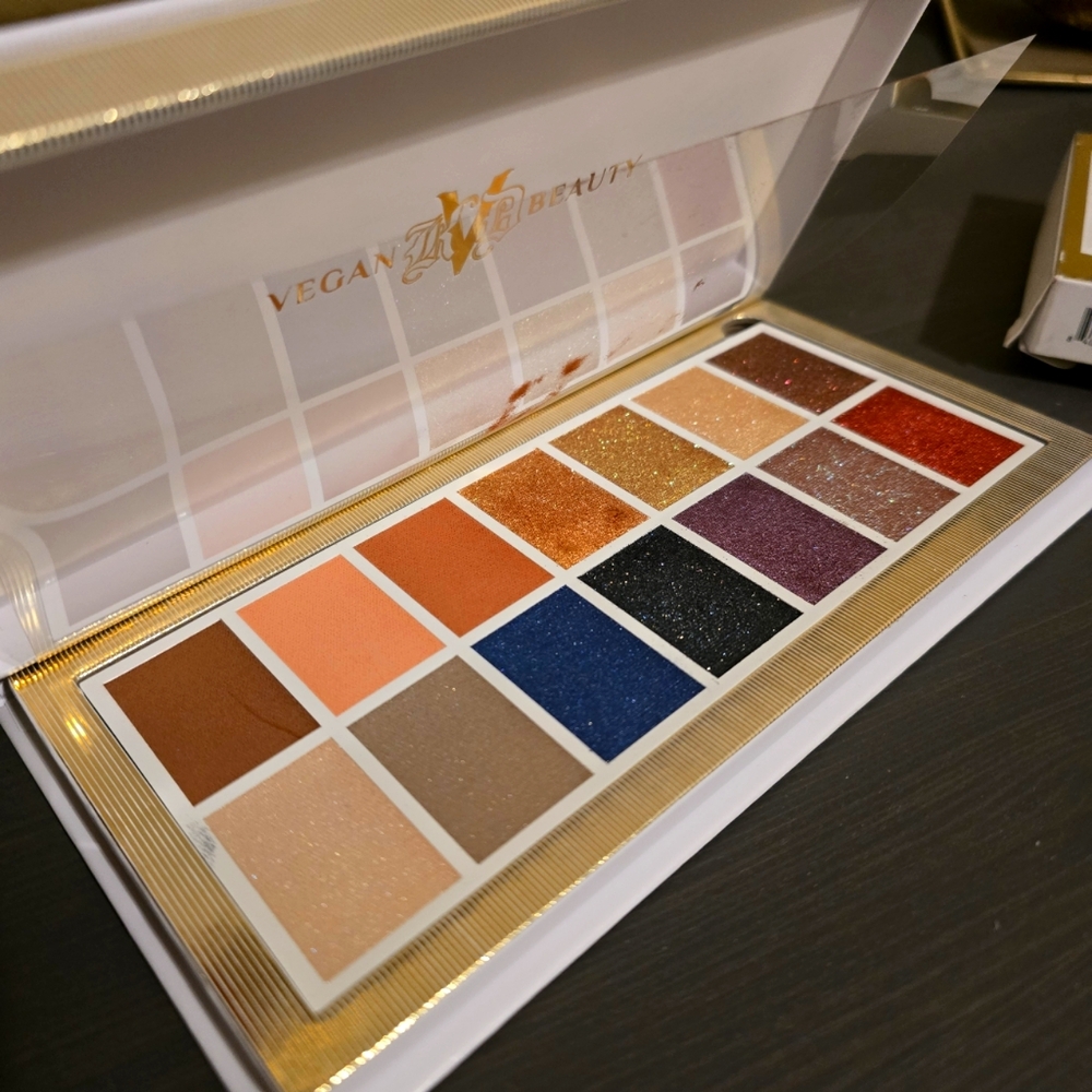 KVD Beauty Edge of Reality Eyeshadow Palette